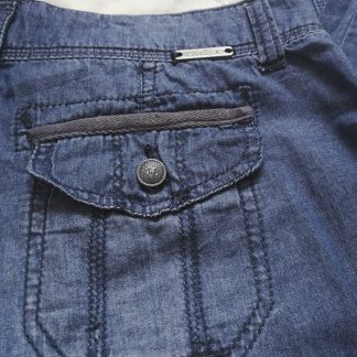 Jeans rectos cintura 80 cm. Largo 99 cm.